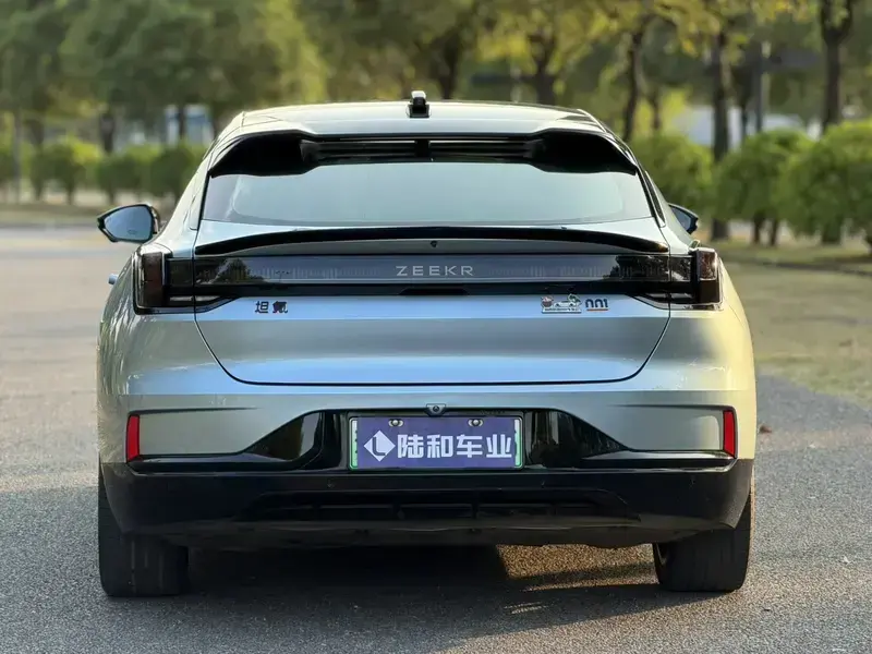 2021 Zeekr 001 с пробегом 91 300 км