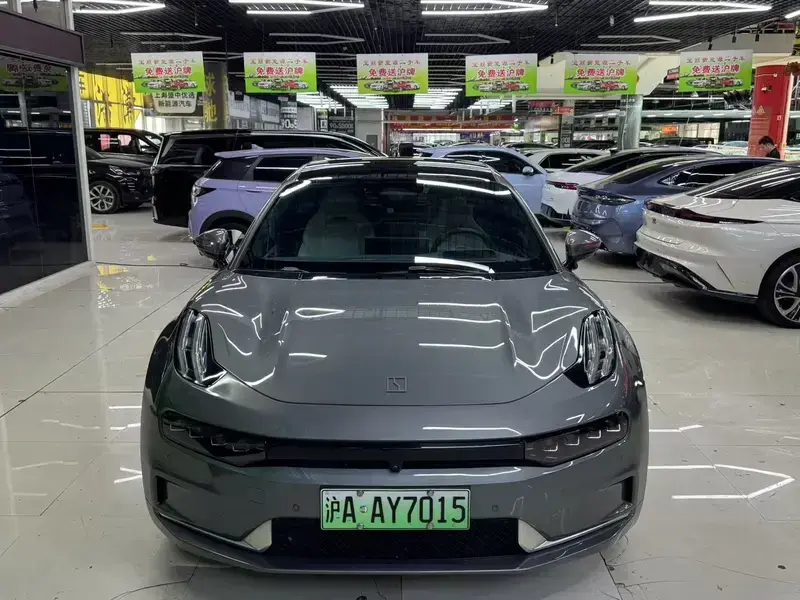 2022 Zeekr 001 с пробегом 39 000 км