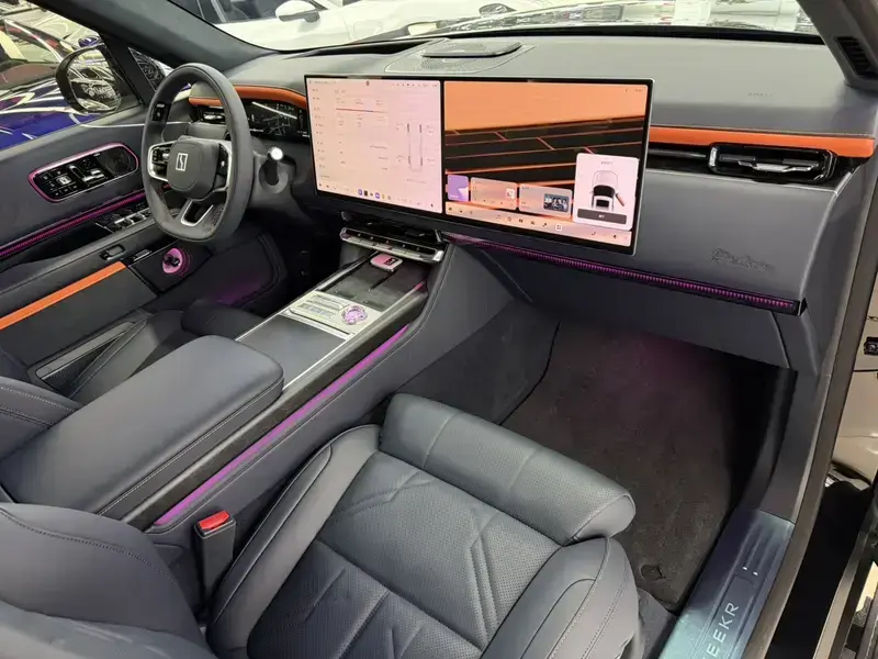 2025 Zeekr 9X с пробегом 4 000 км