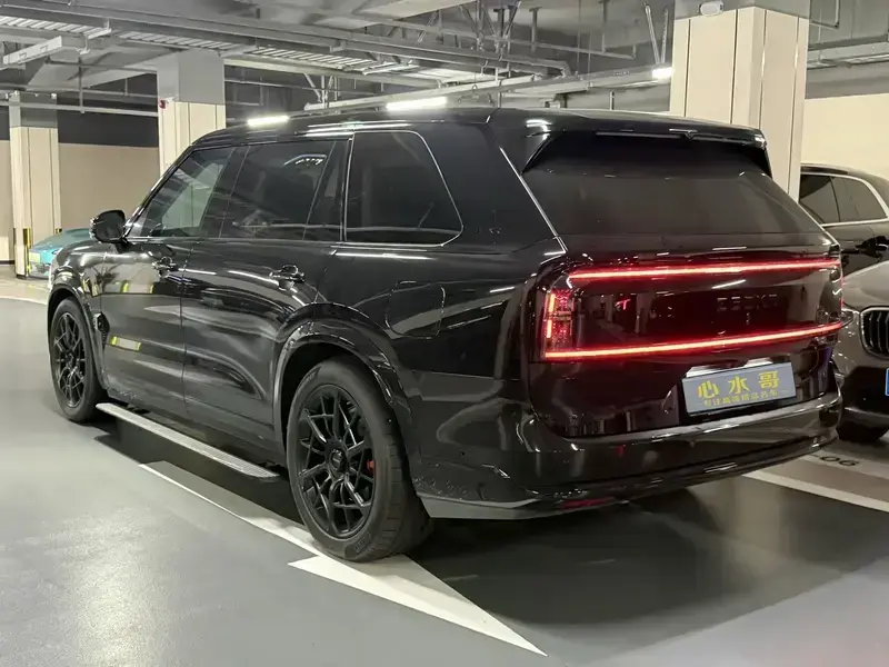 2025 Zeekr 9X с пробегом 6 500 км