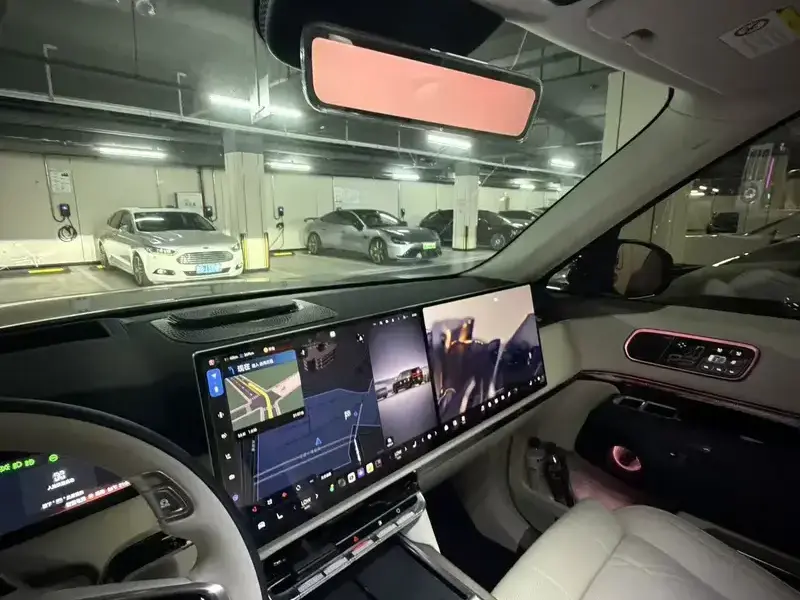 2025 Zeekr 9X с пробегом 6 500 км