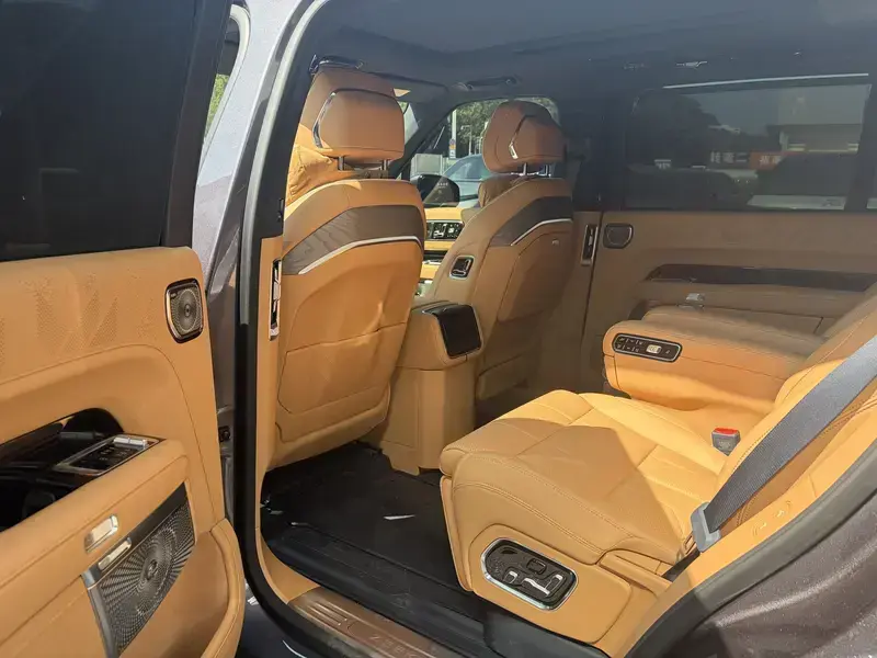 2025 Zeekr 9X с пробегом 16 000 км