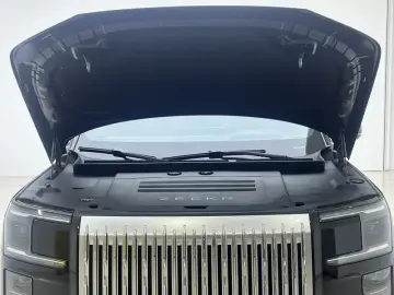 2025 Zeekr 9X с пробегом 15 400 км