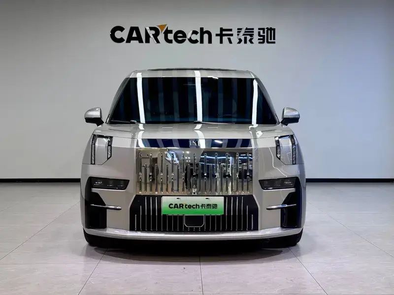 2023 Zeekr 009 с пробегом 37 000 км