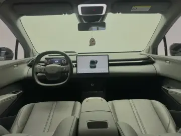 2023 Zeekr X с пробегом 49 400 км