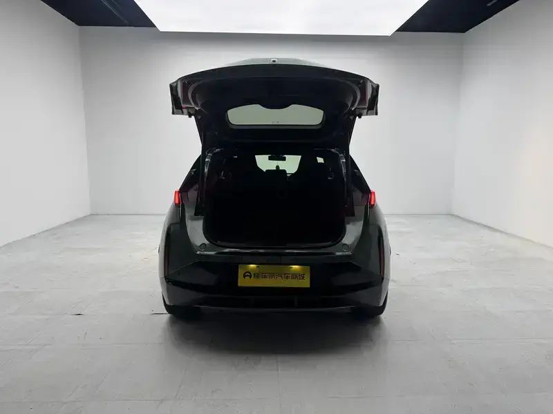 2023 Zeekr X с пробегом 49 400 км