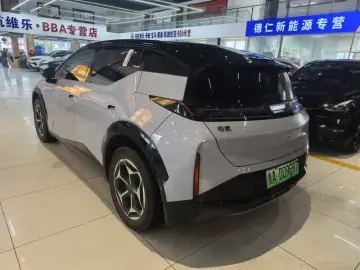 2025 Zeekr X с пробегом 29 000 км