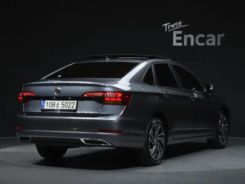 2020 Volkswagen Jetta с пробегом 84 216 км