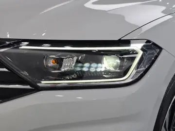 2021 Volkswagen Jetta с пробегом 17 283 км