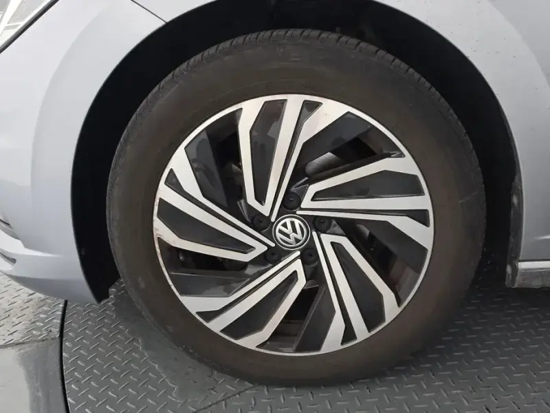 2021 Volkswagen Jetta с пробегом 40 645 км
