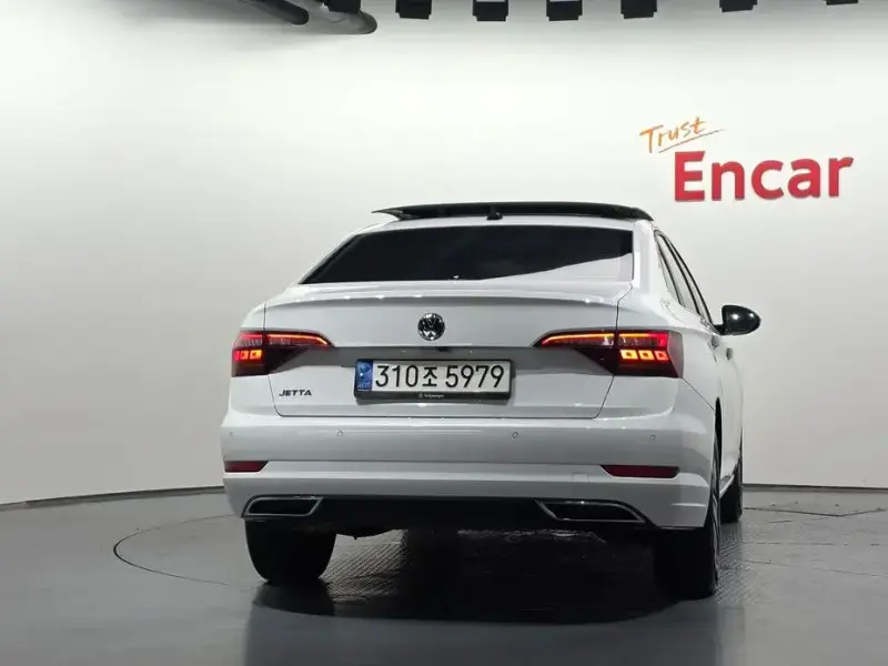 2021 Volkswagen Jetta с пробегом 128 595 км