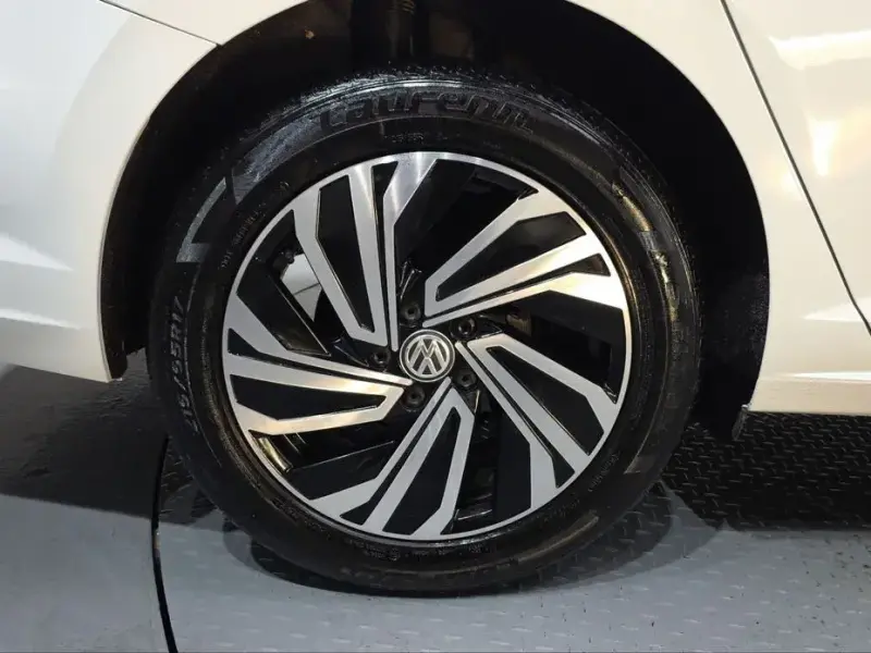 2021 Volkswagen Jetta с пробегом 128 595 км