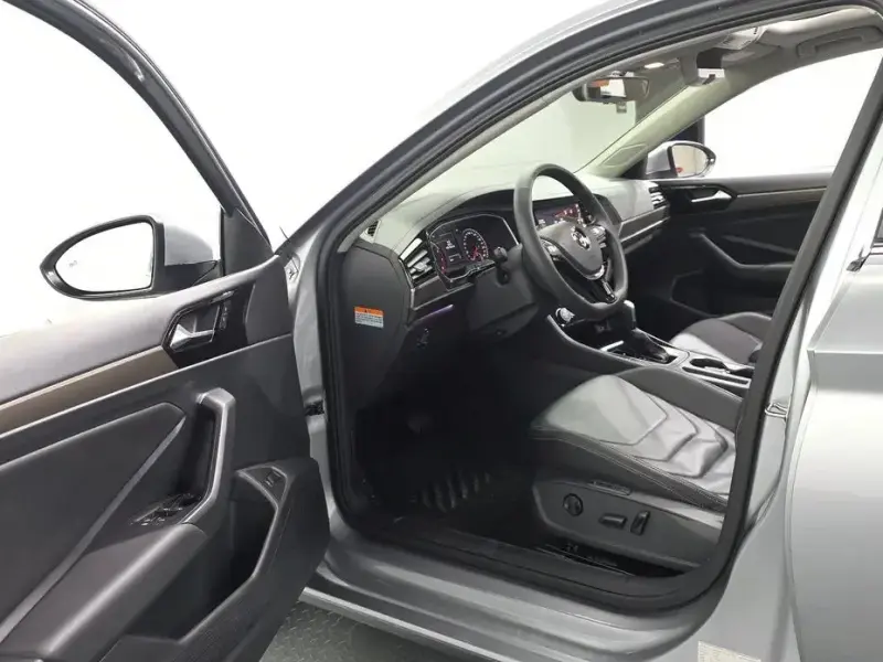 2020 Volkswagen Jetta с пробегом 21 686 км
