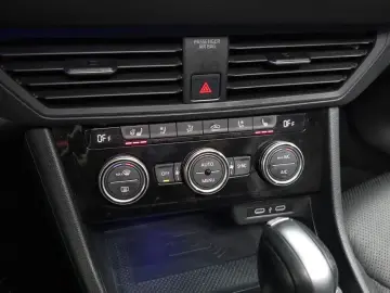 2021 Volkswagen Jetta с пробегом 128 595 км