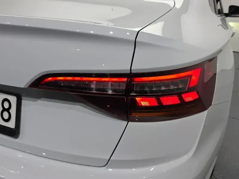 2021 Volkswagen Jetta с пробегом 53 969 км