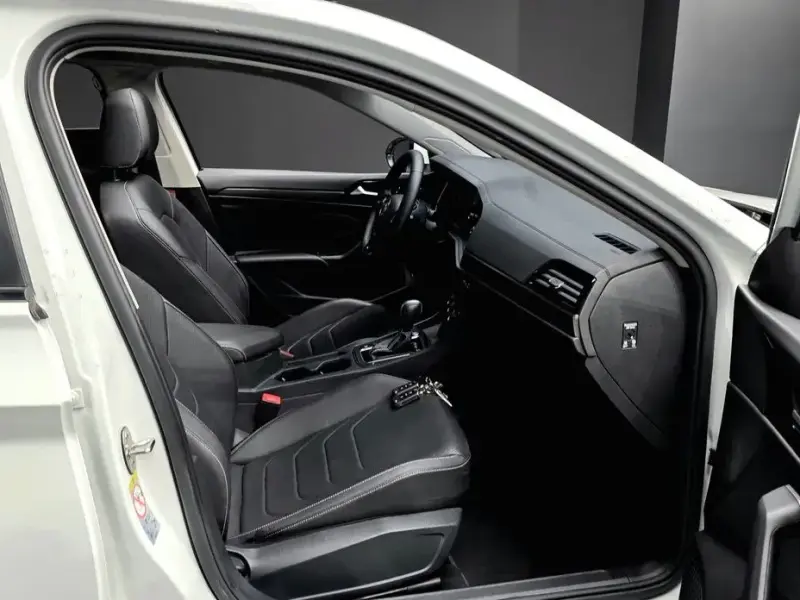 2021 Volkswagen Jetta с пробегом 14 246 км