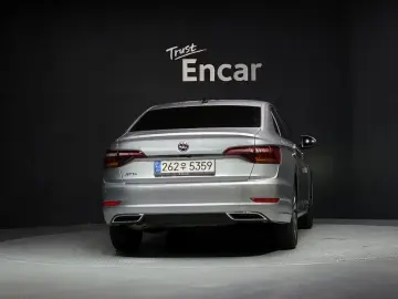 2021 Volkswagen Jetta с пробегом 16 476 км