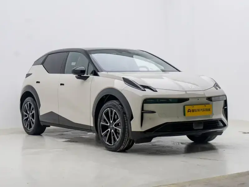 2025 Zeekr X с пробегом 4 900 км