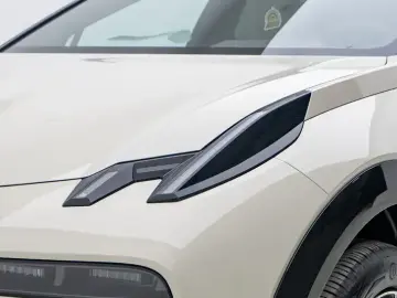 2025 Zeekr X с пробегом 4 900 км
