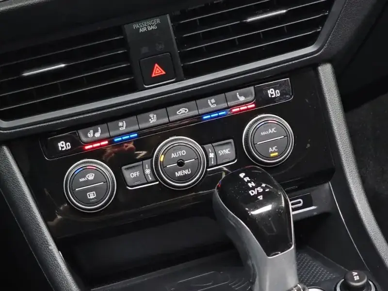2021 Volkswagen Jetta с пробегом 54 322 км