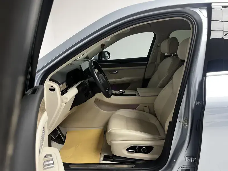 2022 Aito M5 с пробегом 35 000 км