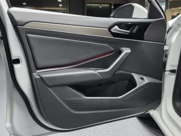 2021 Volkswagen Jetta с пробегом 133 711 км
