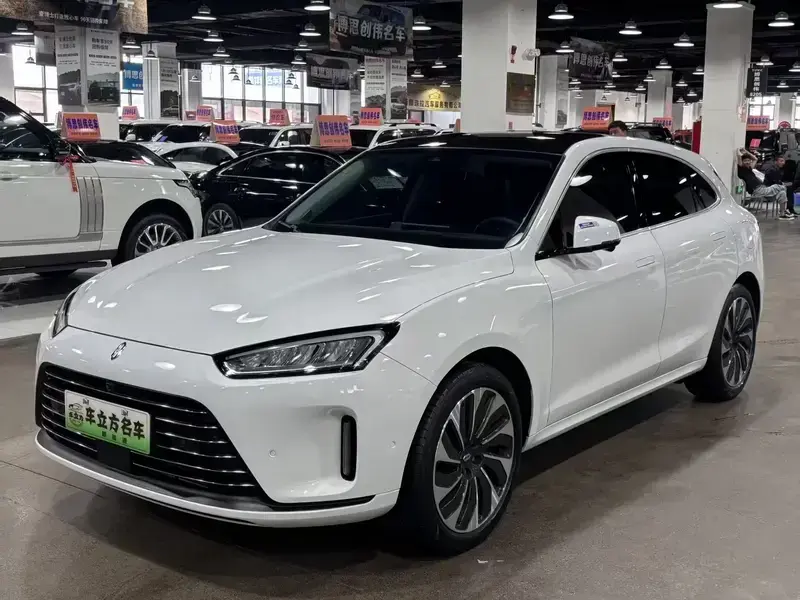 2022 Aito M5 с пробегом 40 000 км