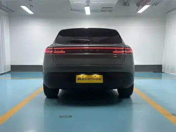 2022 Aito M5 с пробегом 54 700 км
