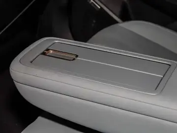 2023 Zeekr X с пробегом 41 600 км