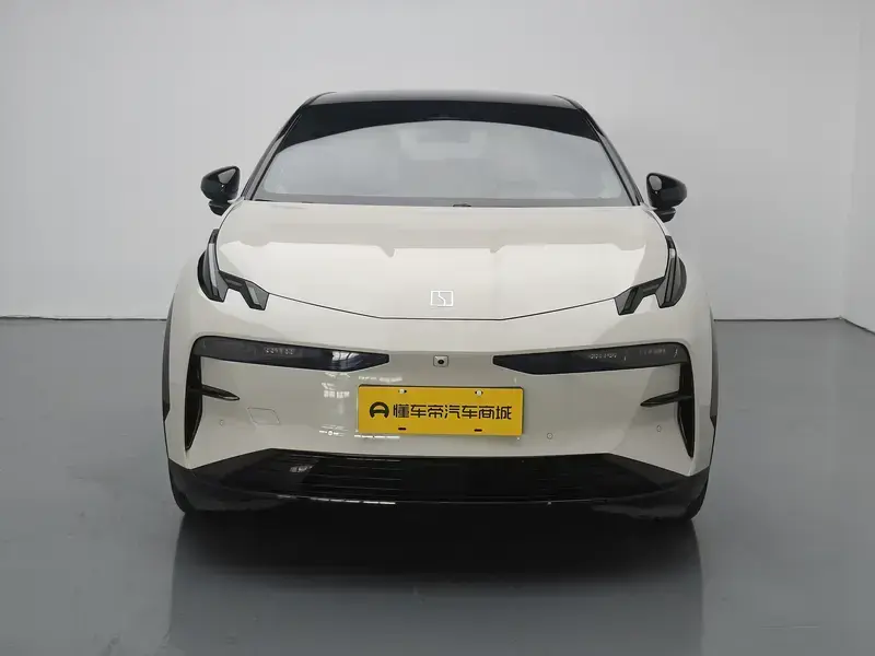 2025 Zeekr X с пробегом 12 900 км