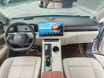 2022 Aito M5 с пробегом 158 000 км