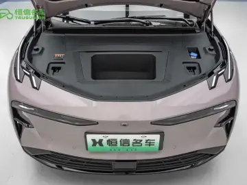 2025 Zeekr X с пробегом 16 900 км