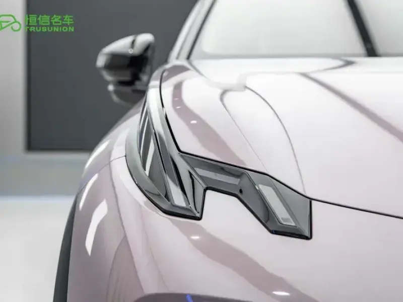 2025 Zeekr X с пробегом 16 900 км
