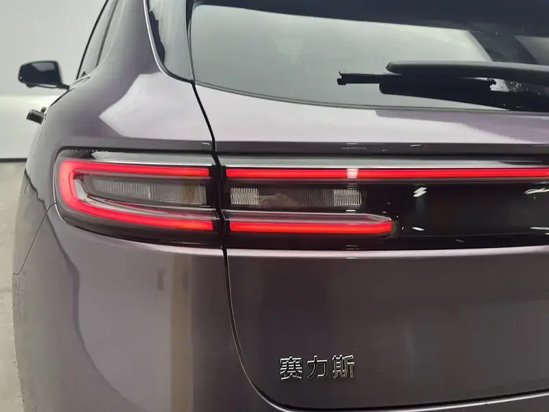 2023 Aito M5 с пробегом 93 600 км
