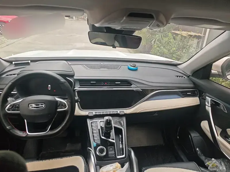 2022 Geely Atlas Pro с пробегом 57 500 км
