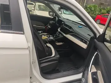 2022 Geely Atlas Pro с пробегом 57 500 км
