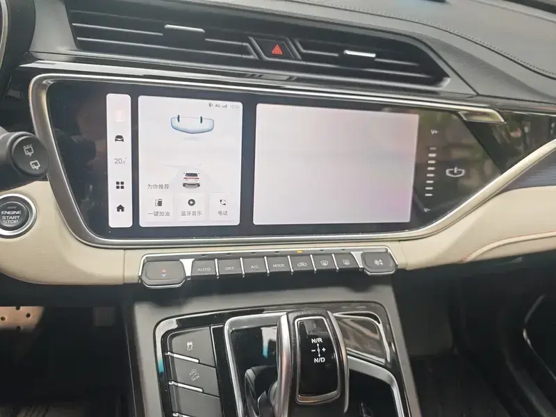 2022 Geely Atlas Pro с пробегом 57 500 км