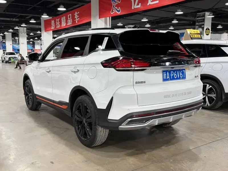 2022 Geely Atlas Pro с пробегом 120 000 км