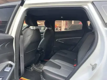 2023 Geely Atlas Pro с пробегом 37 000 км