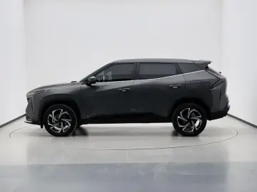 2024 Geely Atlas Pro с пробегом 42 900 км