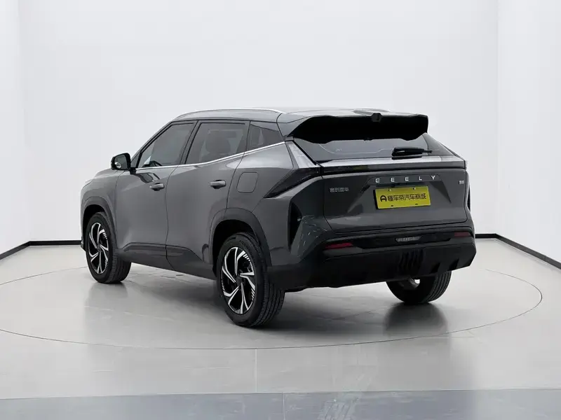 2024 Geely Atlas Pro с пробегом 42 900 км