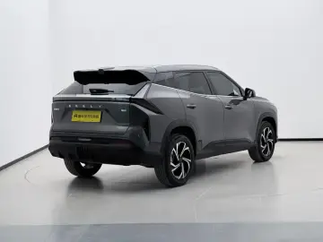 2024 Geely Atlas Pro с пробегом 42 900 км