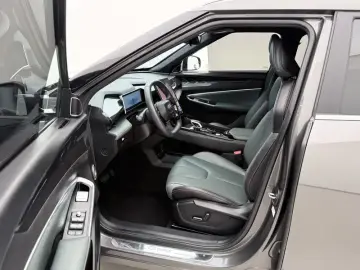 2024 Geely Atlas Pro с пробегом 42 900 км