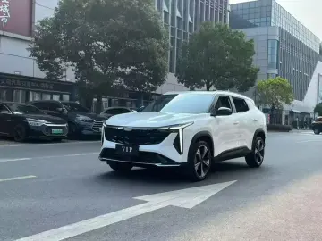2023 Geely Atlas Pro с пробегом 53 000 км