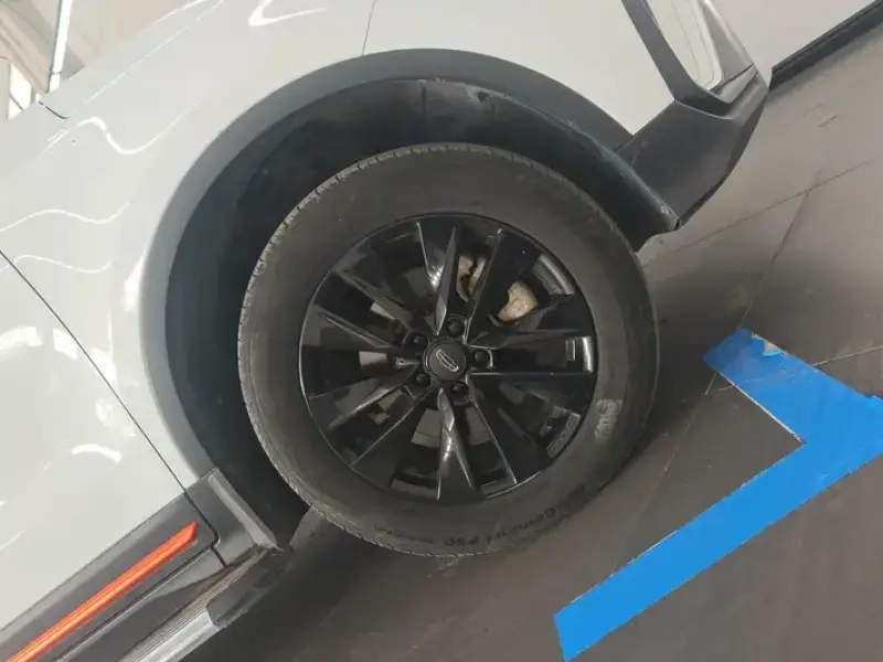 2022 Geely Atlas Pro с пробегом 93 000 км