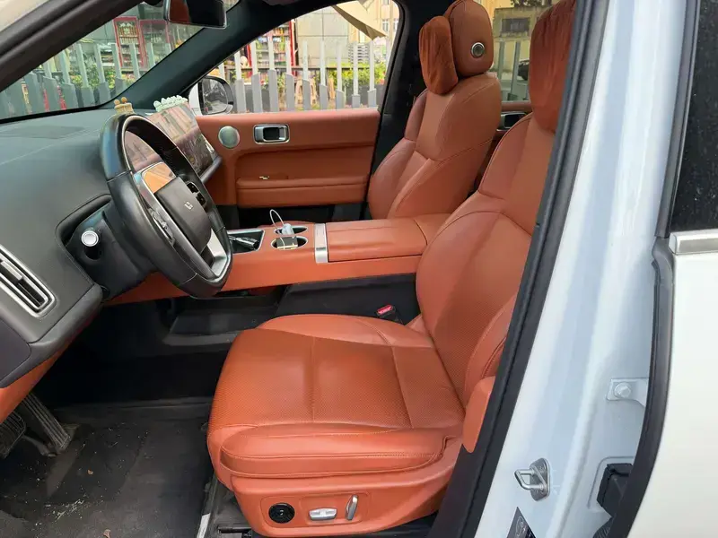 2024 Li Auto (Lixiang) L6 с пробегом 64 000 км