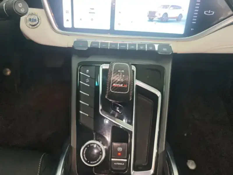 2022 Geely Atlas Pro с пробегом 93 000 км