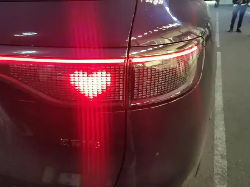 2025 Aito M8 с пробегом 13 000 км