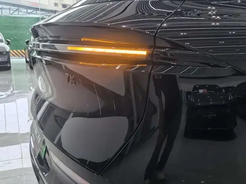2025 Zeekr 7X с пробегом 45 000 км