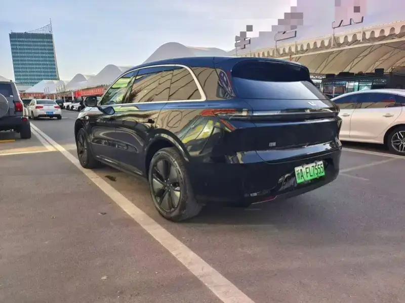 2025 Li Auto (Lixiang) L6 с пробегом 103 000 км